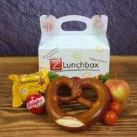 Lunchbox „Frische Laugenbrezel mit Butter gefüllt“